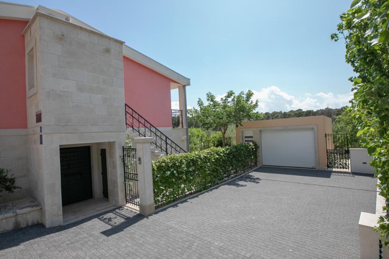 Apartment Vila Volicija Makarska Exterior photo