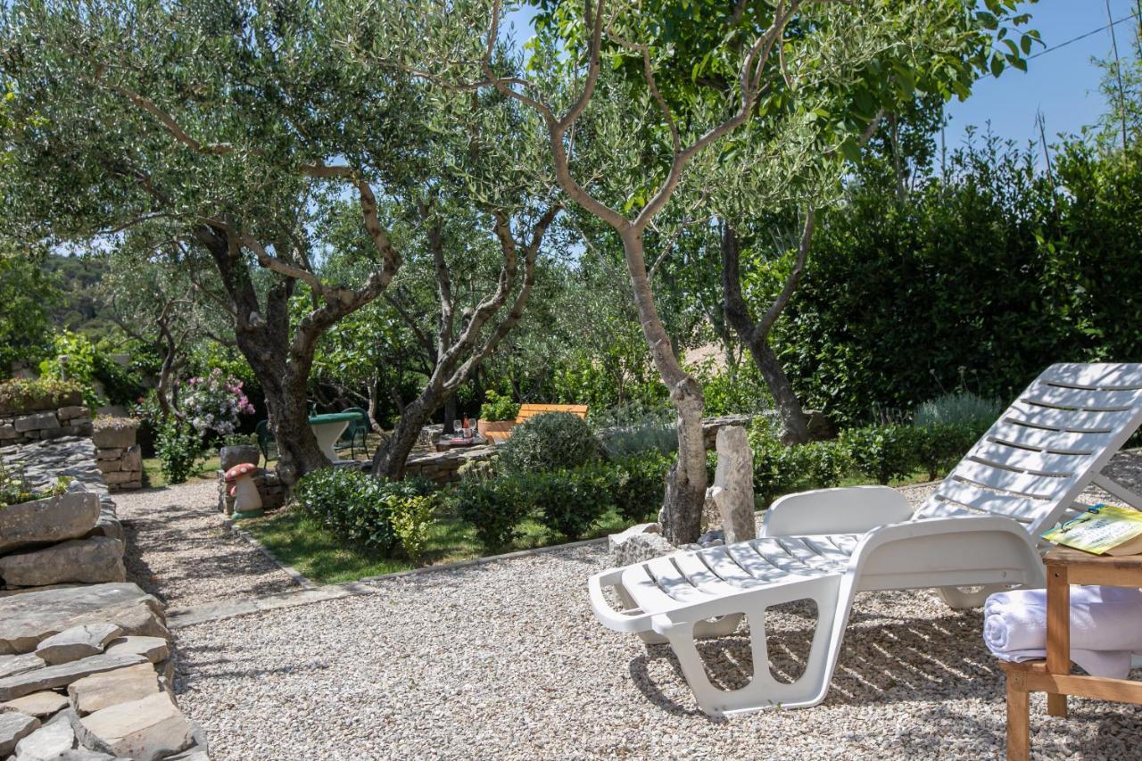 Apartment Vila Volicija Makarska Exterior photo